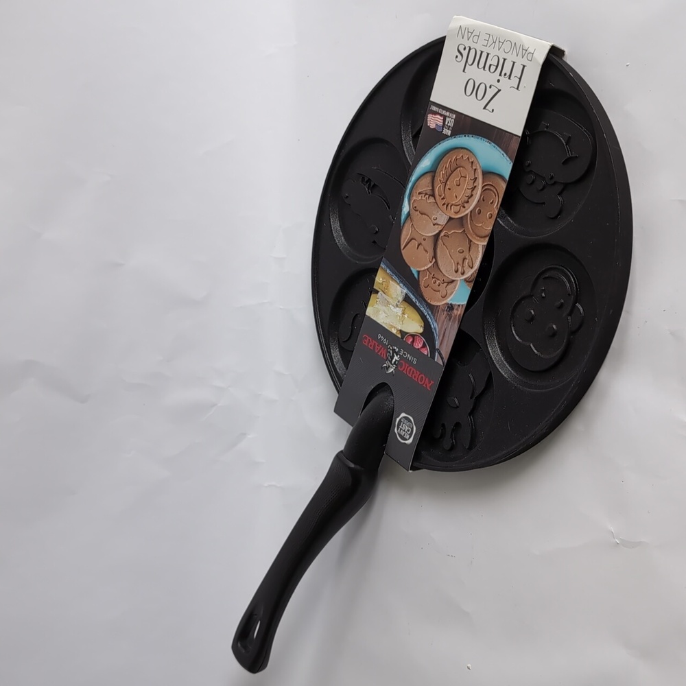 Nordic Ware Zoo Friends Pancake Pan New